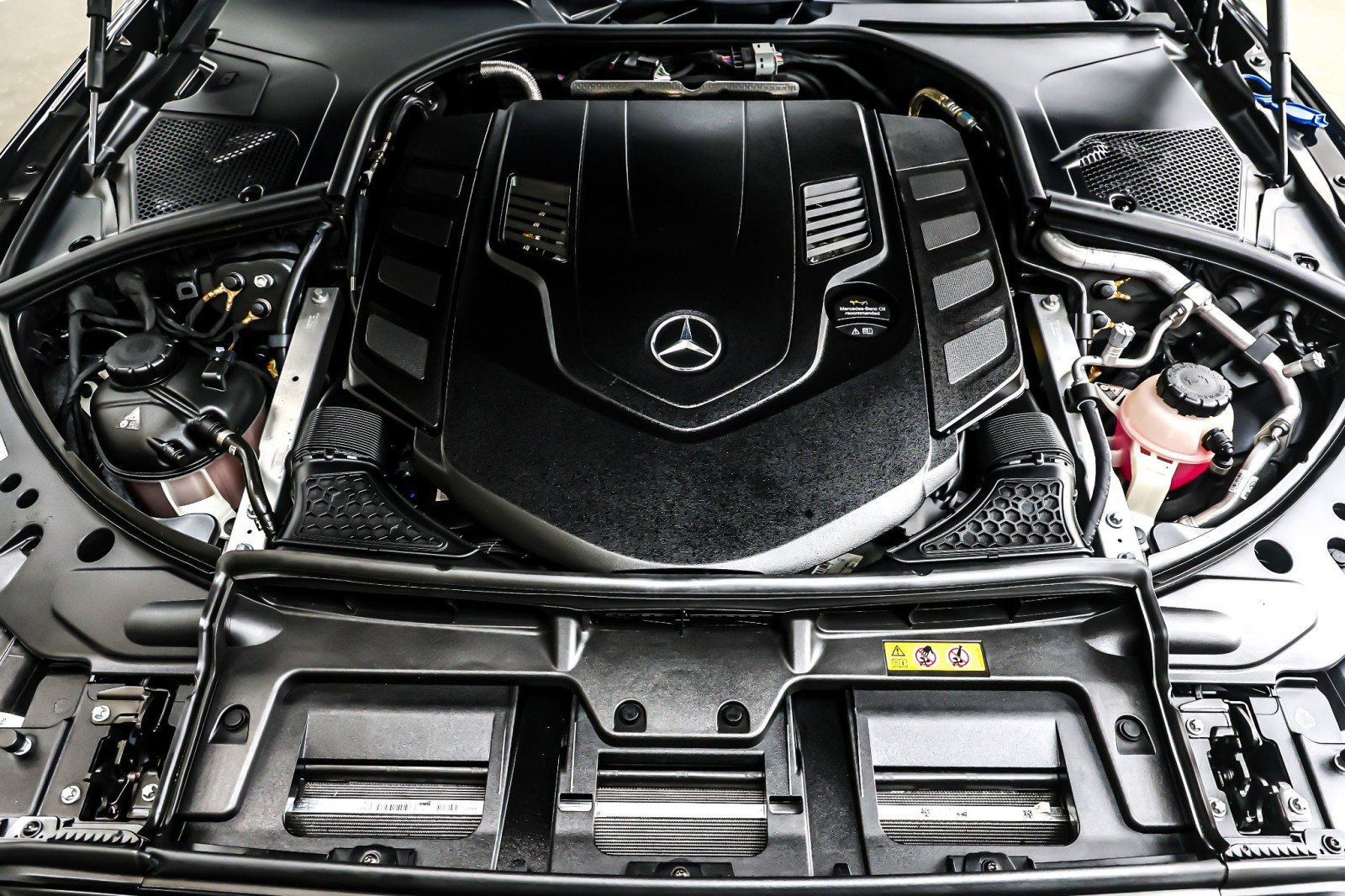 Certified 2025 Mercedes-Benz S 580 4MATIC Sedan image 13