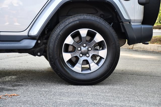 Used 2019 Jeep Wrangler Unlimited Sahara AWD/4WD image 11