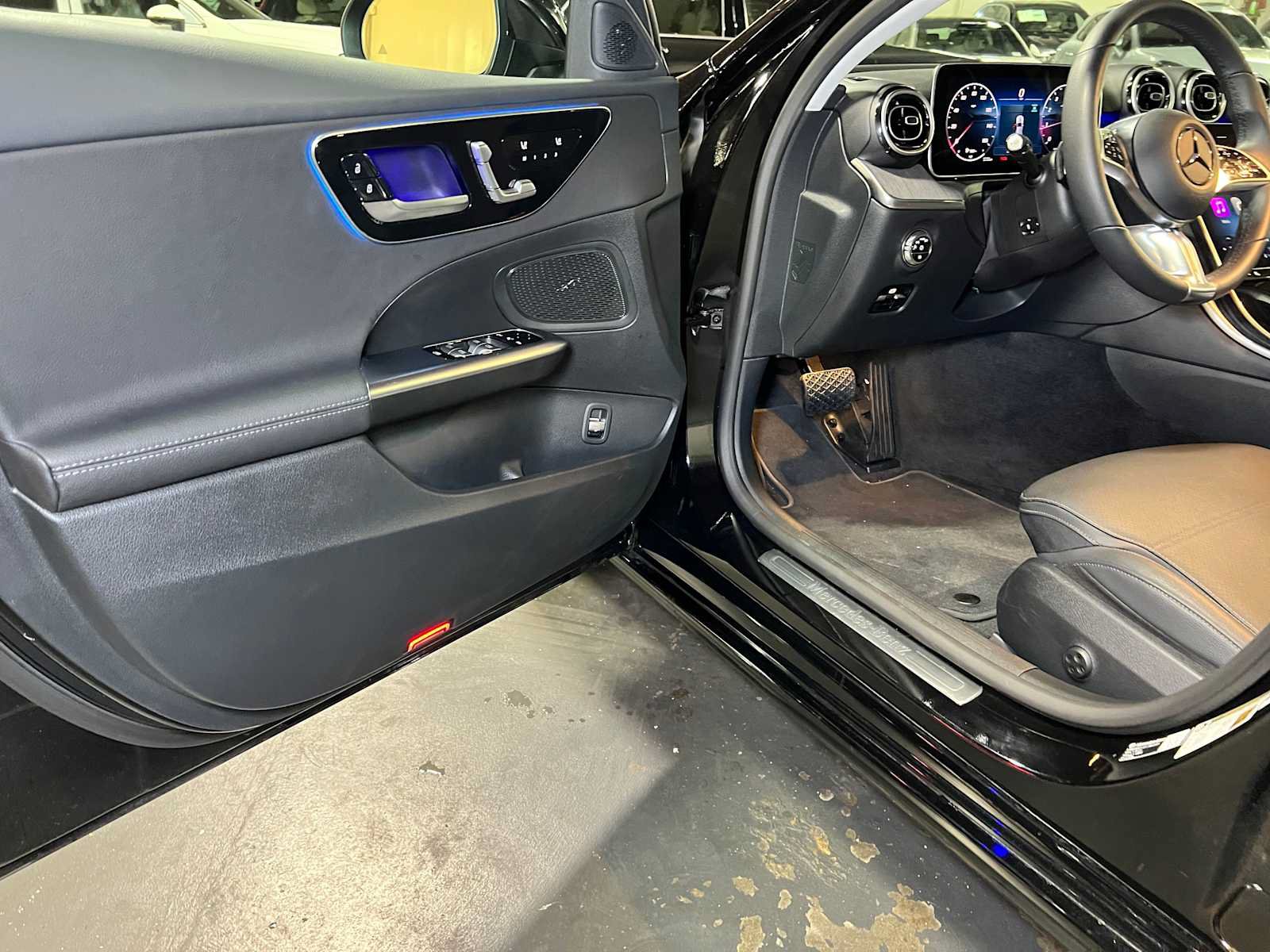 Used 2026 Mercedes-Benz C 300 4MATIC Sedan image 21