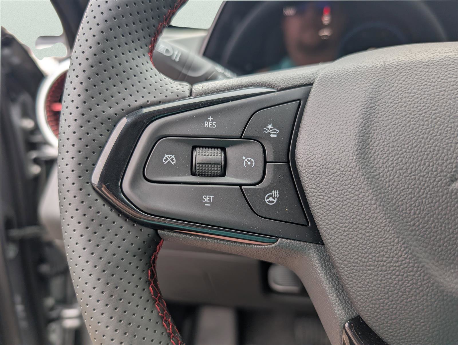 New 2026 Chevrolet Trax RS w/ Sunroof Package image 27