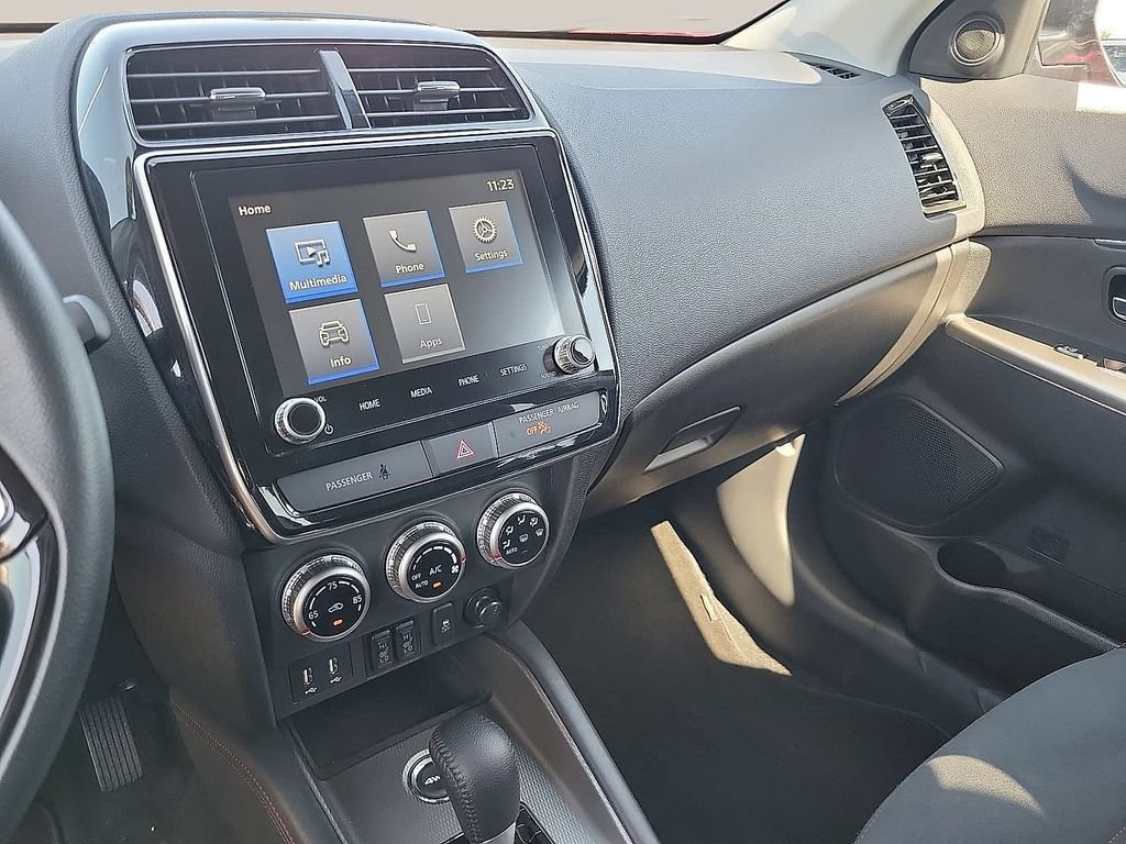 Used 2025 Mitsubishi Outlander Sport SE AWD/4WD image 20