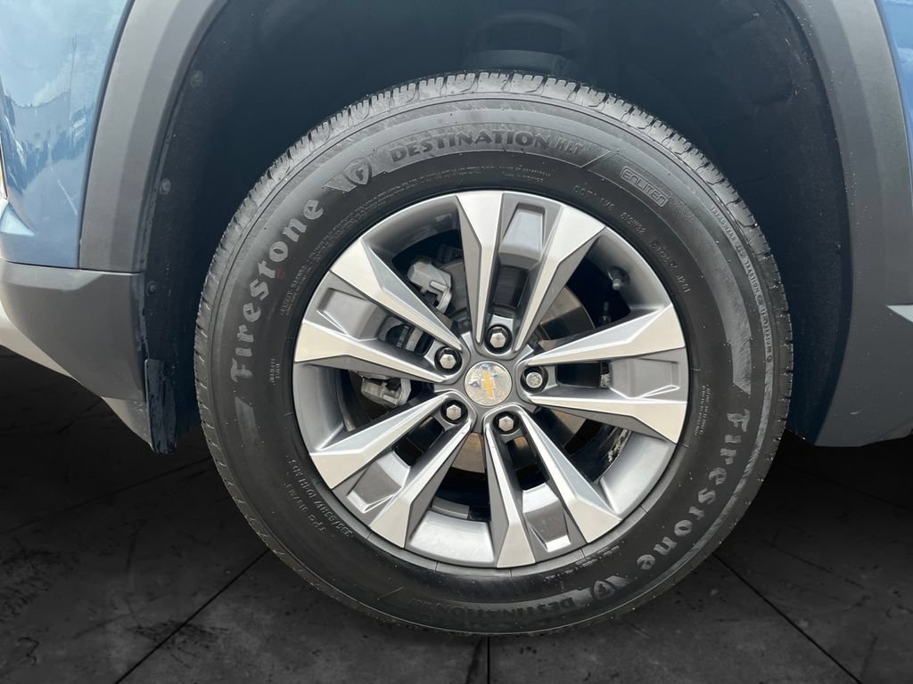 Used 2026 Chevrolet Equinox LT FWD image 14
