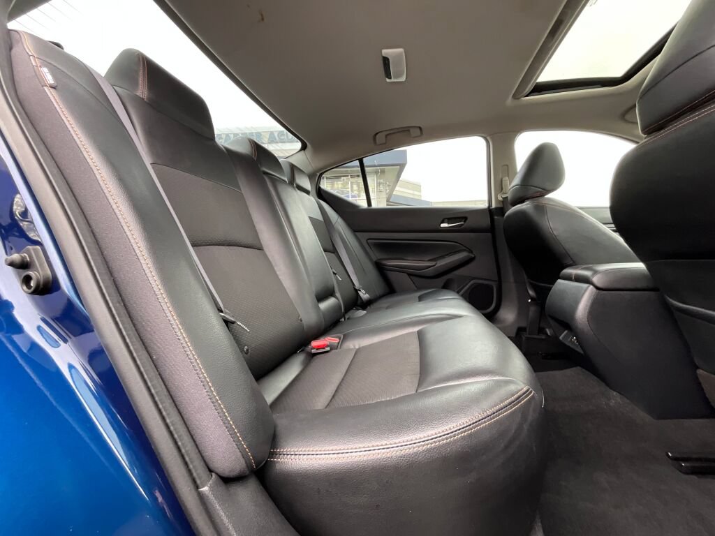 Used 2019 Nissan Altima 2.5 SR w/ SR Premium Package FWD image 13