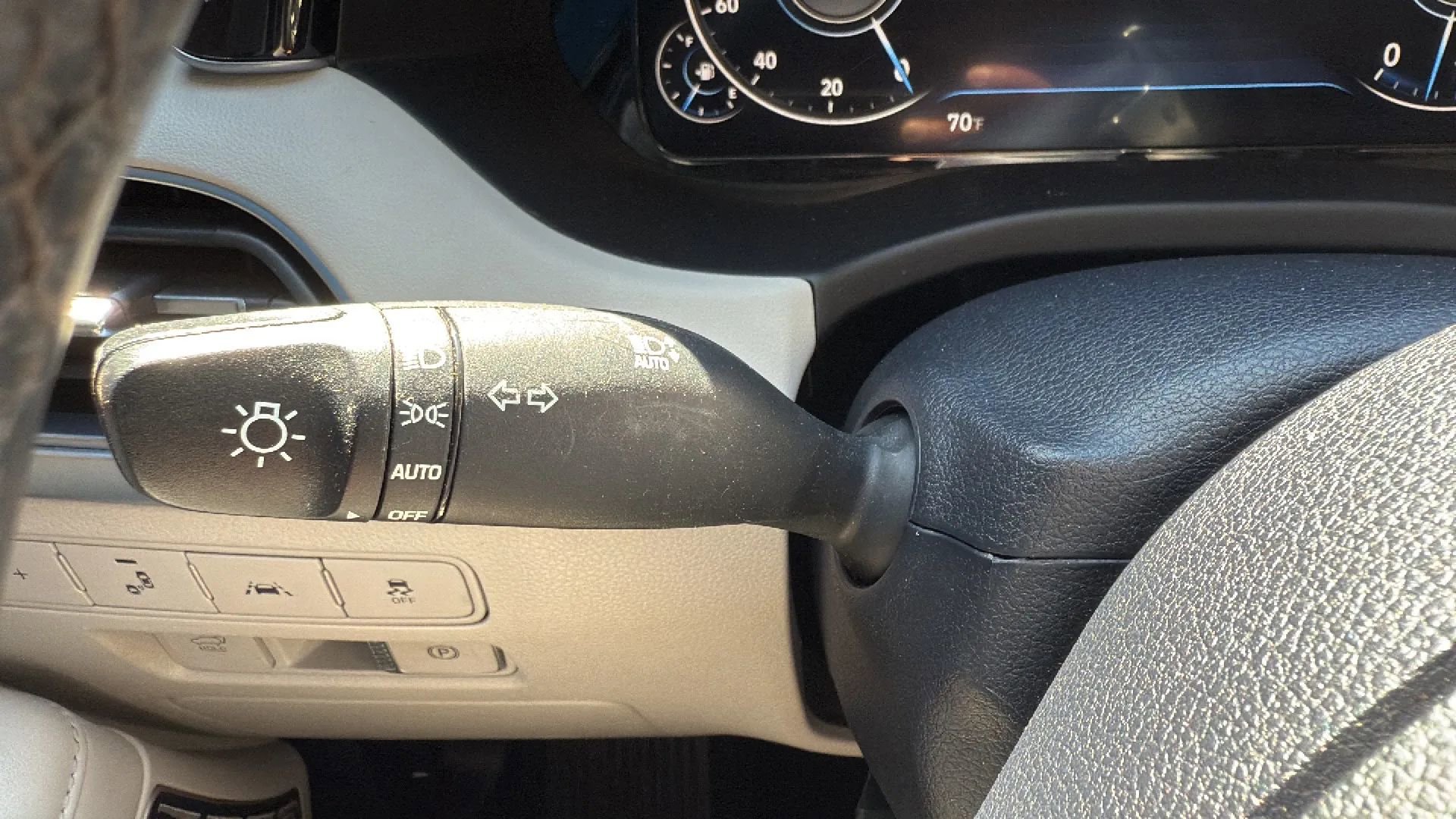 Used 2022 Hyundai Palisade Calligraphy image 14