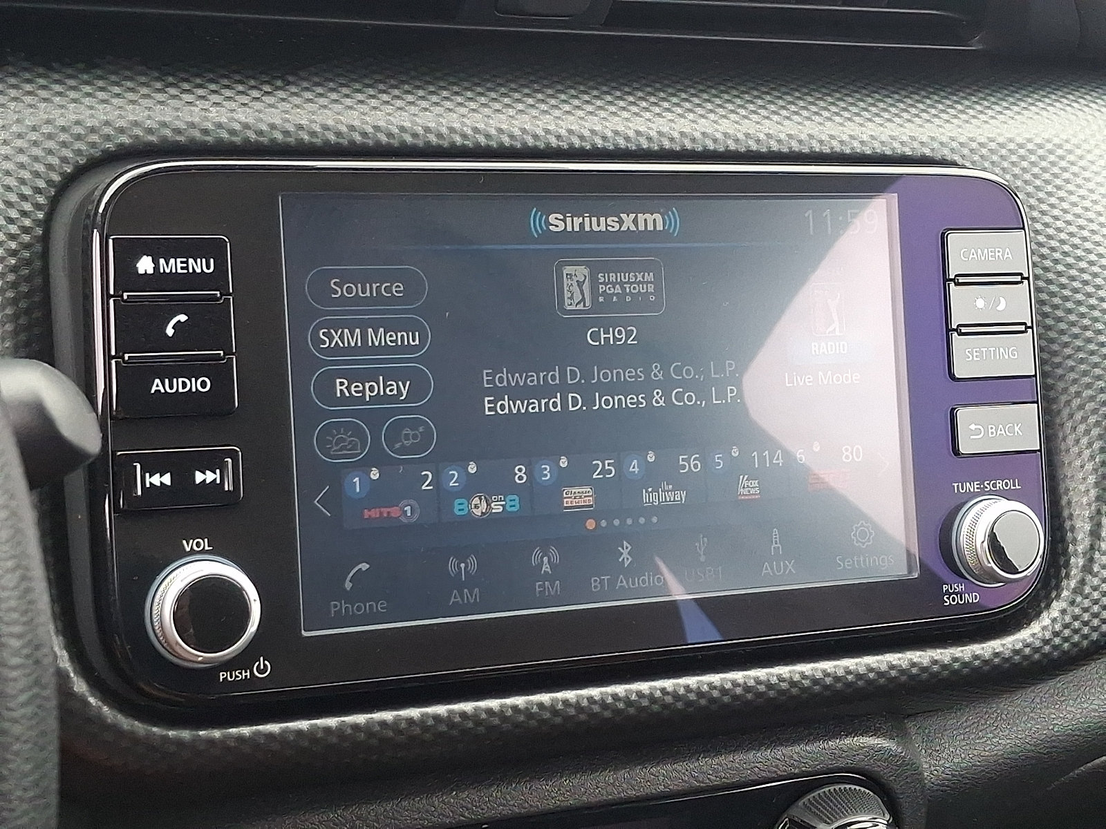 Used 2022 Nissan Kicks SV FWD image 16