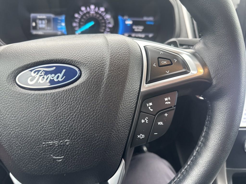 Used 2022 Ford Edge SEL w/ Convenience Package image 12