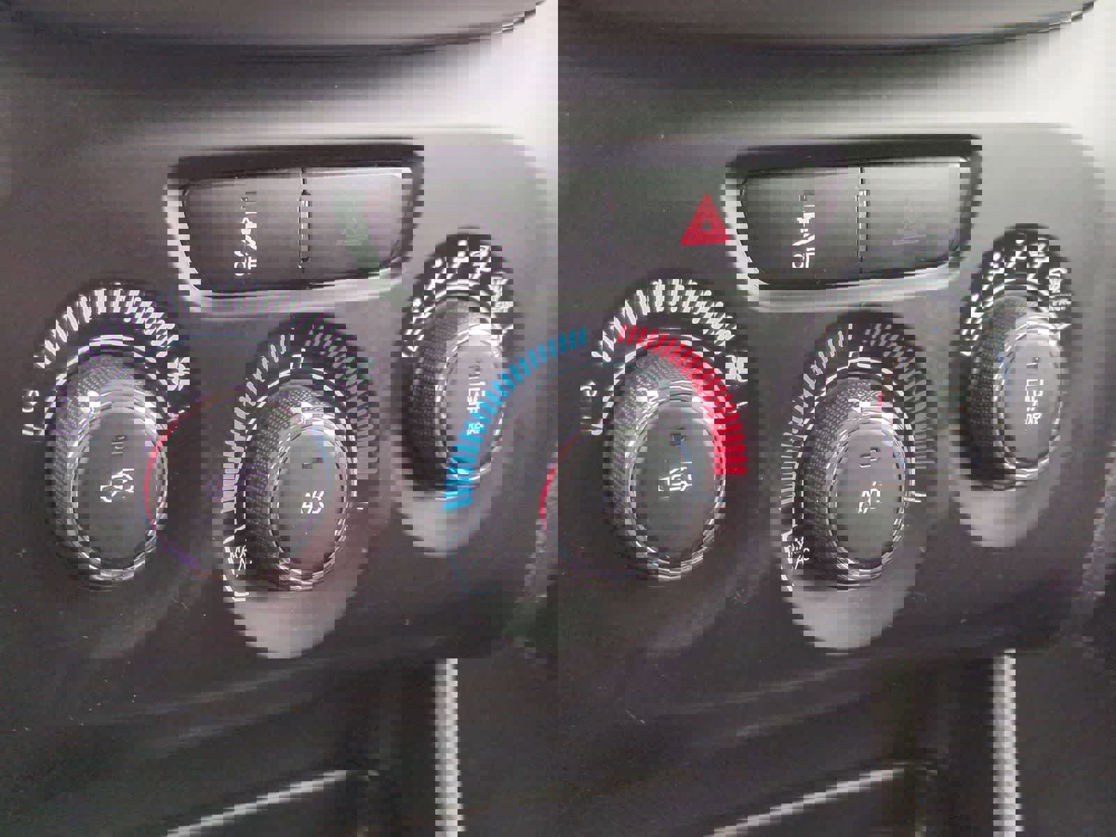 Used 2014 Jeep Cherokee Sport image 29