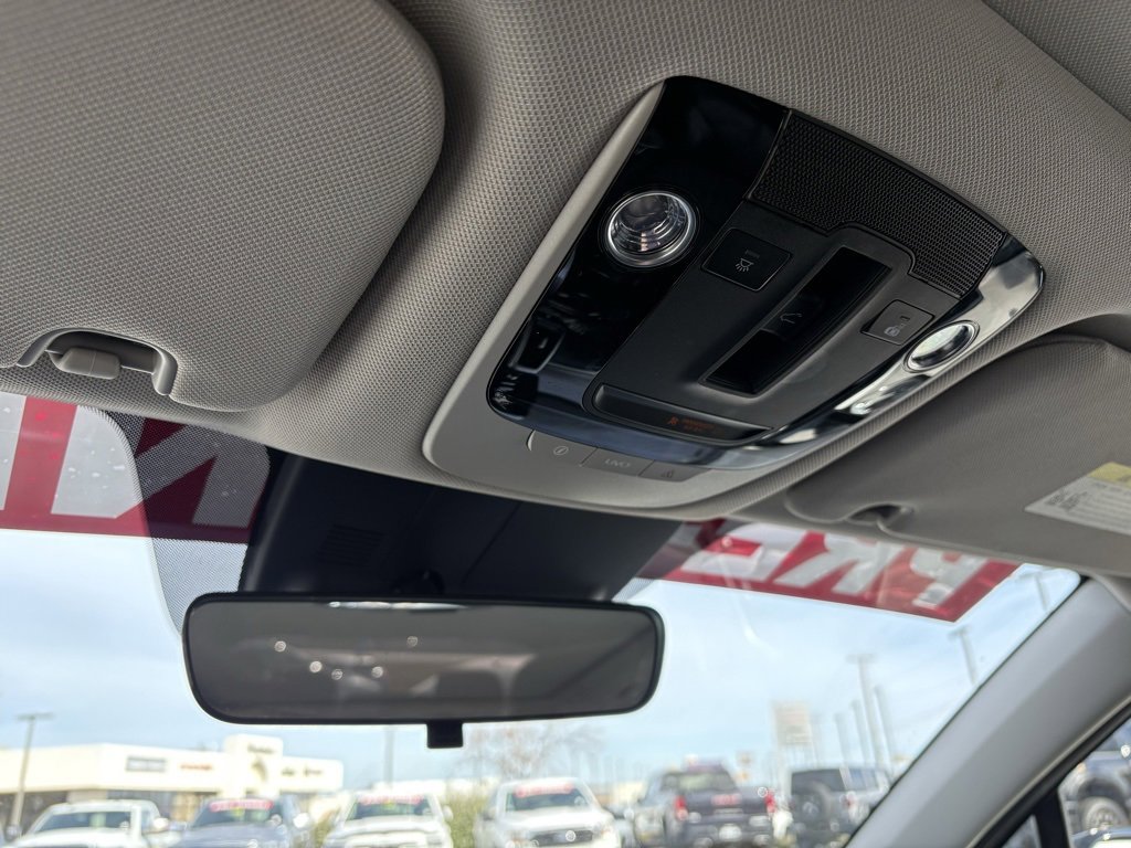 Used 2021 Kia Sorento S w/ Panoramic Sunroof Package image 22