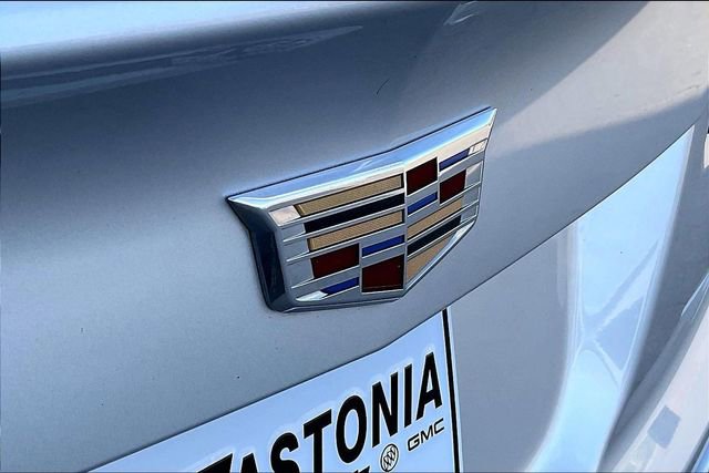 Used 2022 Cadillac XT4 Premium Luxury w/ Safety Alert Package image 22