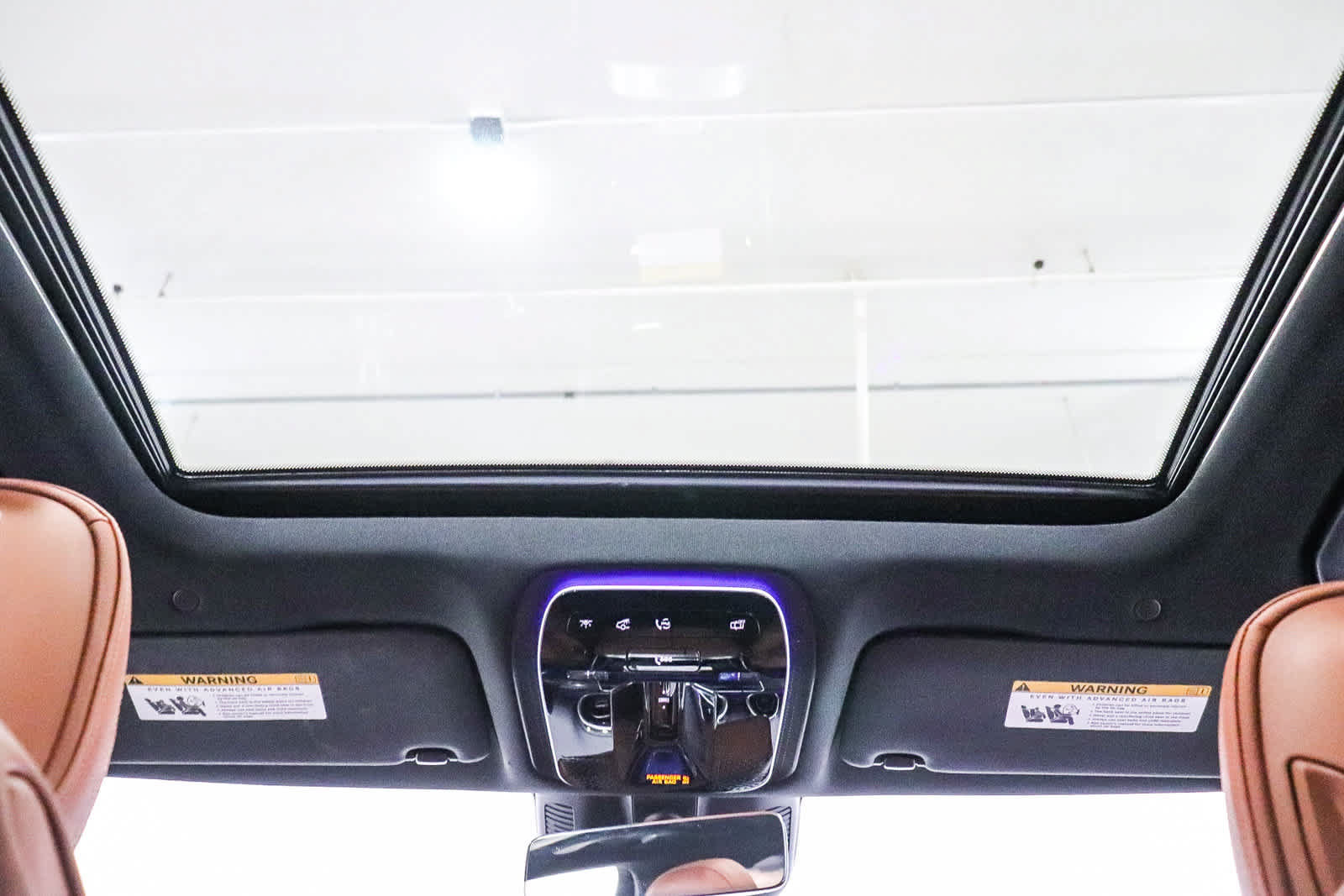 Used 2024 Mercedes-Benz C 300 4MATIC Sedan image 17