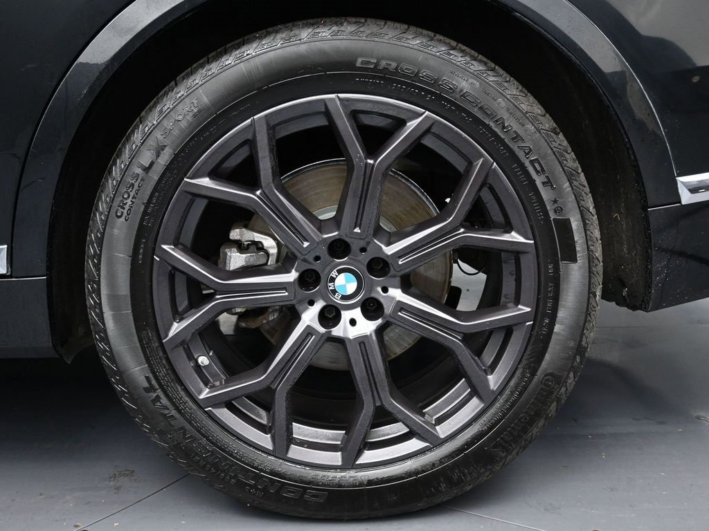 Used 2023 BMW X7 xDrive40i image 13