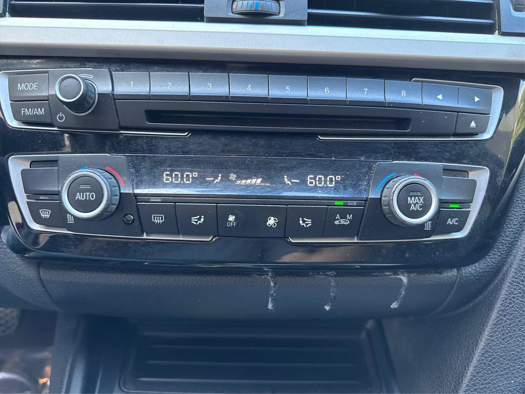 Used 2016 BMW 320i Sedan RWD image 25