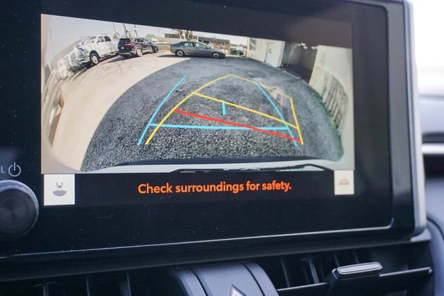 Used 2024 Toyota RAV4 LE AWD/4WD image 25