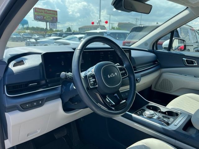 Certified 2025 Kia Carnival EX FWD image 20