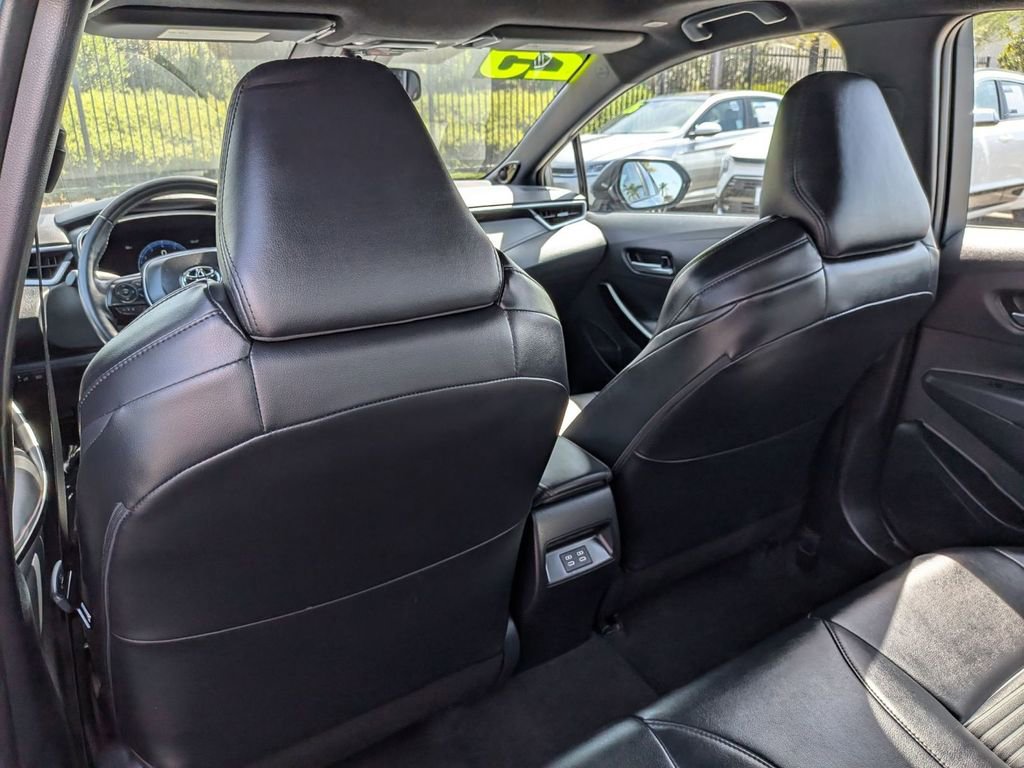 Used 2025 Toyota Corolla XSE FWD image 26