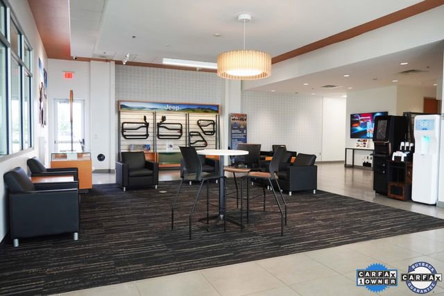 Used 2024 Chevrolet Malibu LT image 45