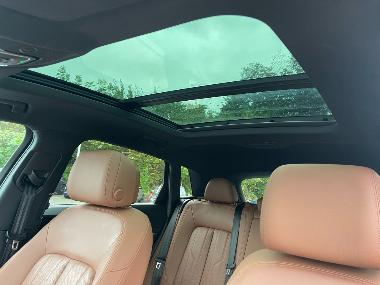 Used 2023 Audi e-tron Premium Plus w/ Premium Plus Package image 51