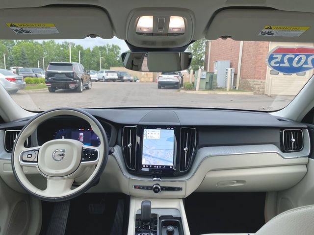 Used 2025 Volvo XC60 B5 Plus w/ Protection Package Premier AWD/4WD image 21