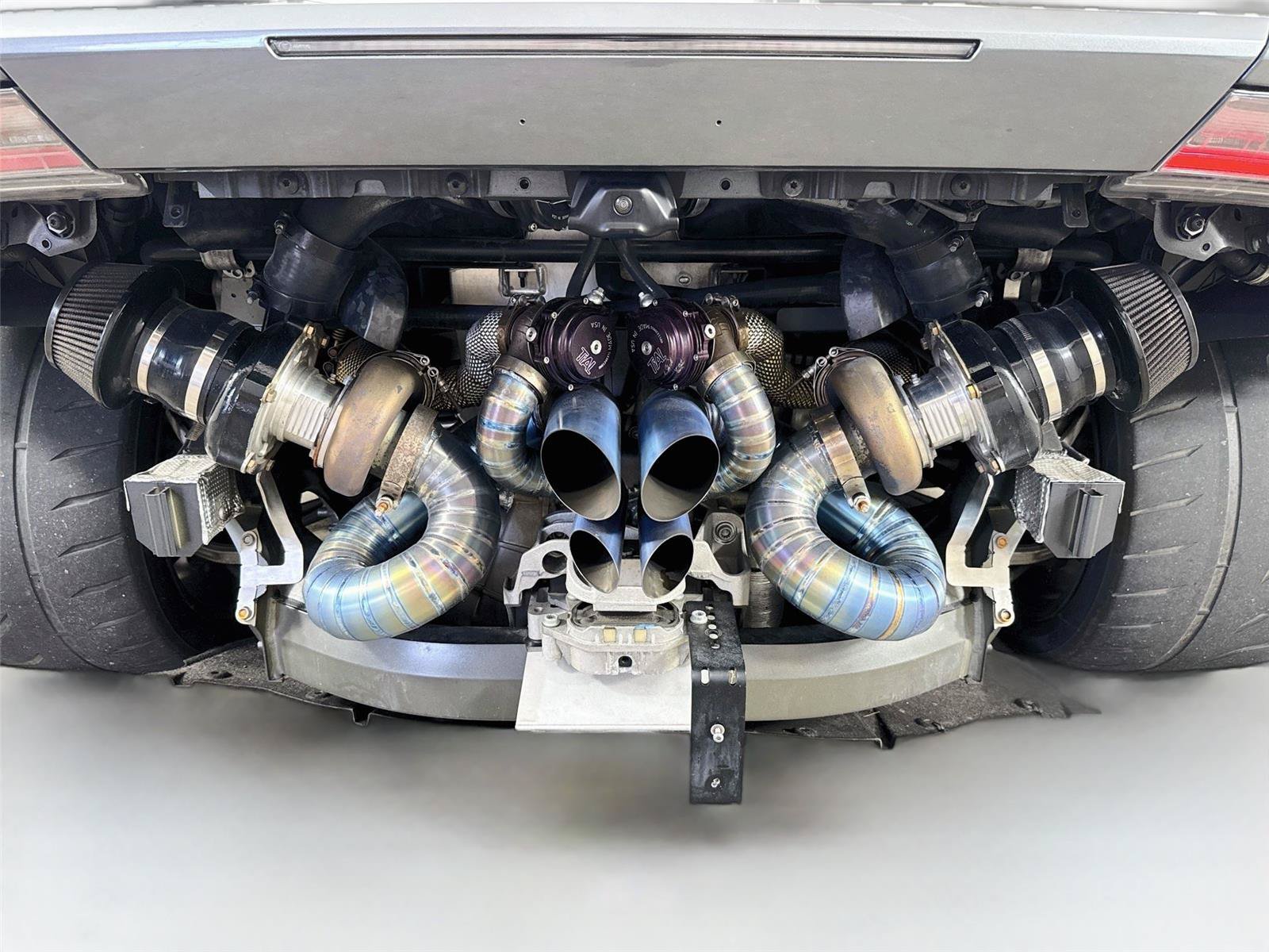 Used 2019 Lamborghini Huracan LP 580-2 RWD image 19