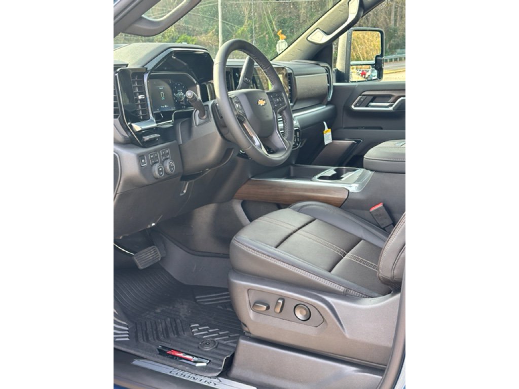 New 2026 Chevrolet Silverado 2500 High Country w/ Technology Package image 6