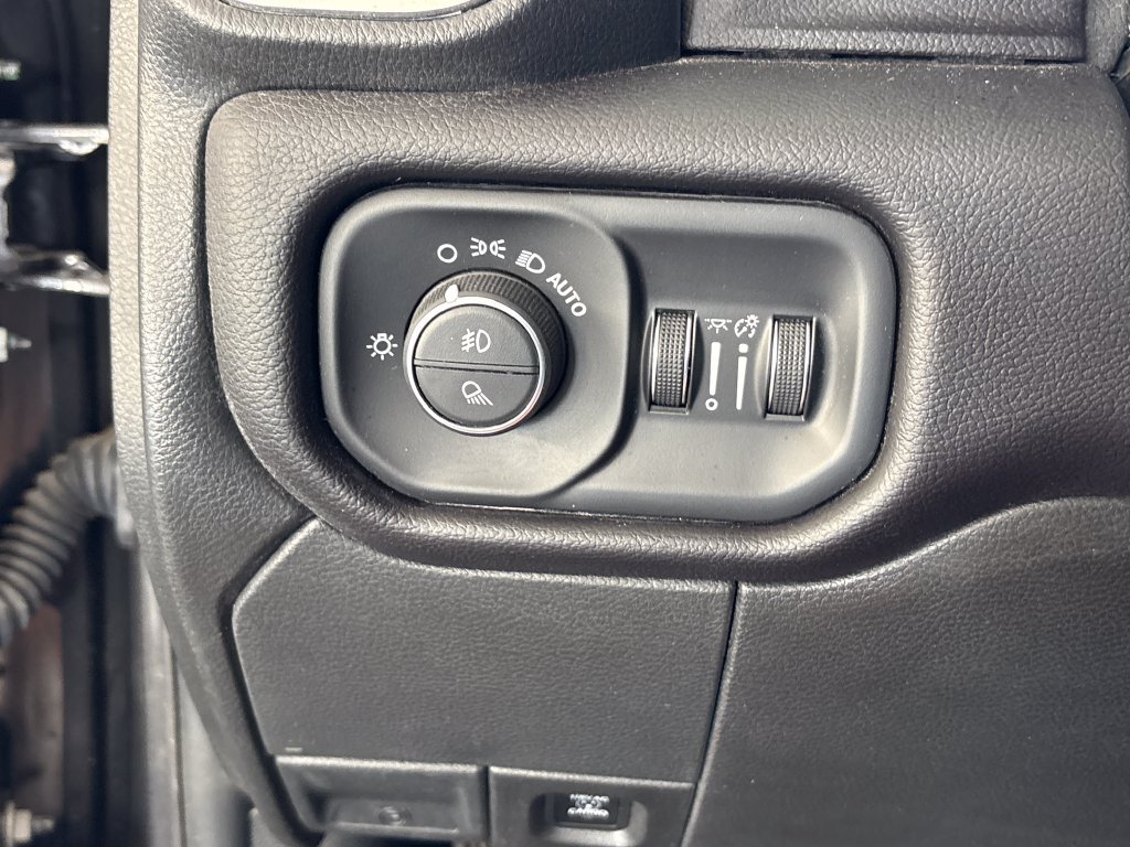 Used 2024 RAM 3500 Laramie w/ Night Edition AWD/4WD image 43
