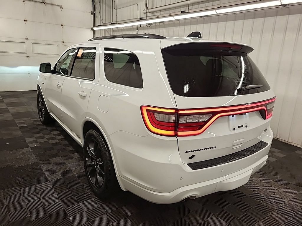 Used 2025 Dodge Durango R/T w/ Blacktop Package AWD/4WD image 3