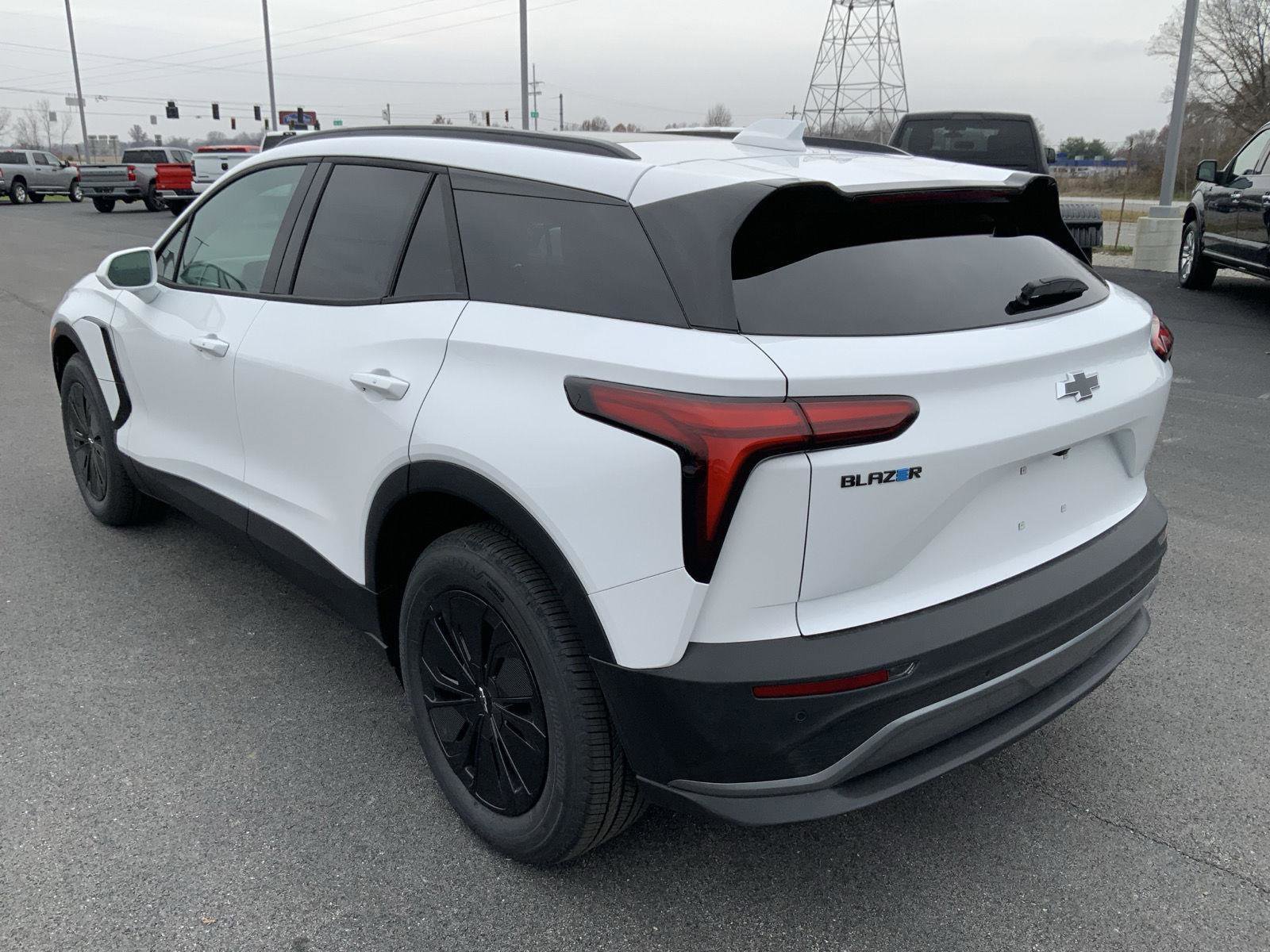 New 2026 Chevrolet Blazer EV LT image 11