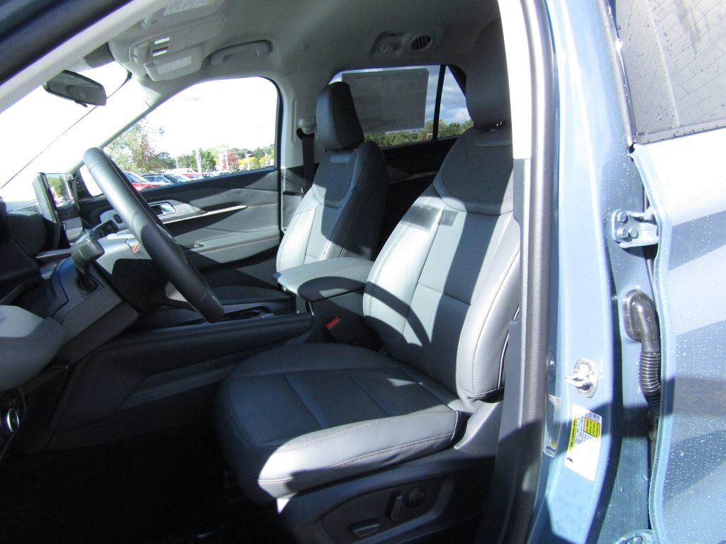 New 2026 Ford Explorer Active image 11