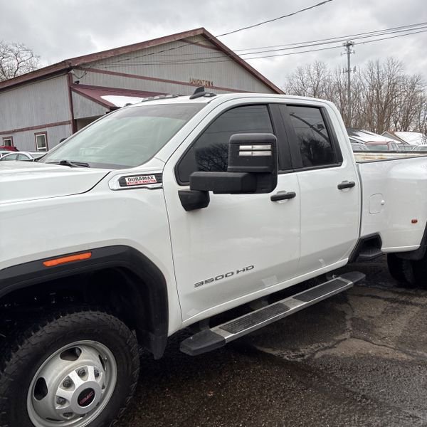 Used 2023 GMC Sierra 3500 Pro w/ Convenience Package image 5