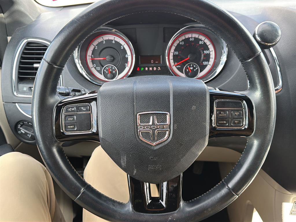 Used 2017 Dodge Grand Caravan SXT image 5