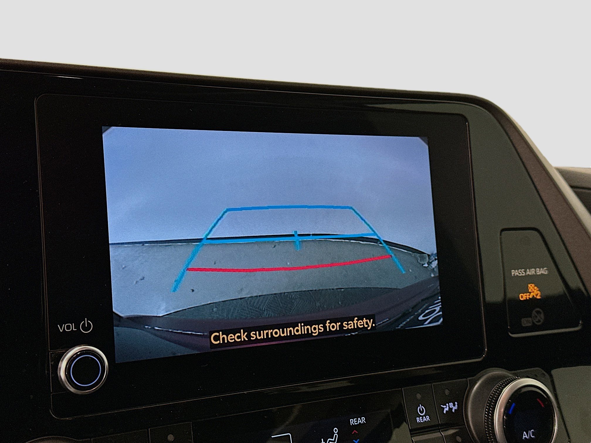 Used 2023 Toyota Highlander XLE image 23