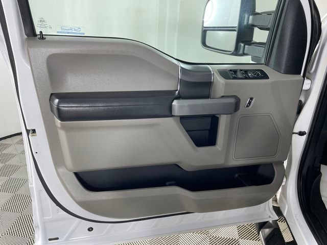 Used 2015 Ford F150 XLT w/ Equipment Group 302A Luxury image 16