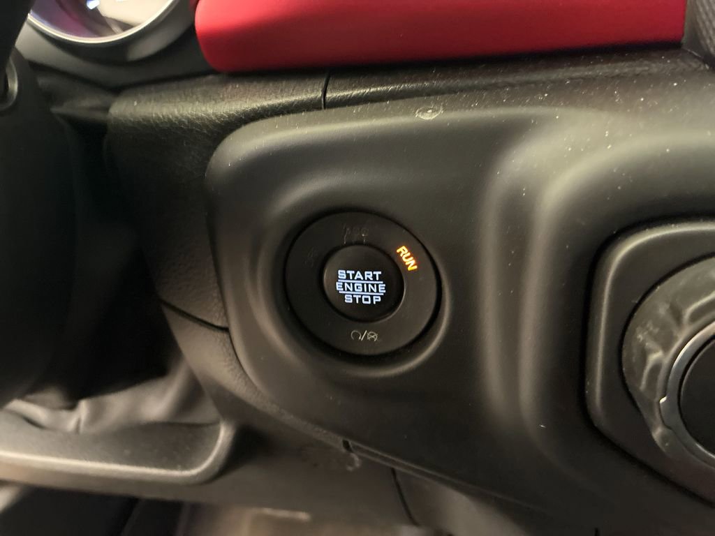 Used 2021 Jeep Wrangler Unlimited Rubicon AWD/4WD image 22