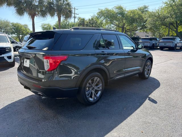 Used 2023 Ford Explorer XLT w/ Equipment Group 202A AWD/4WD image 8