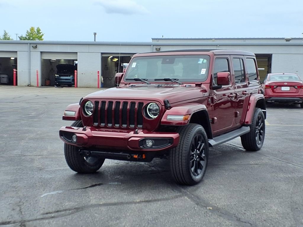 Used 2021 Jeep Wrangler Unlimited Sahara AWD/4WD image 2