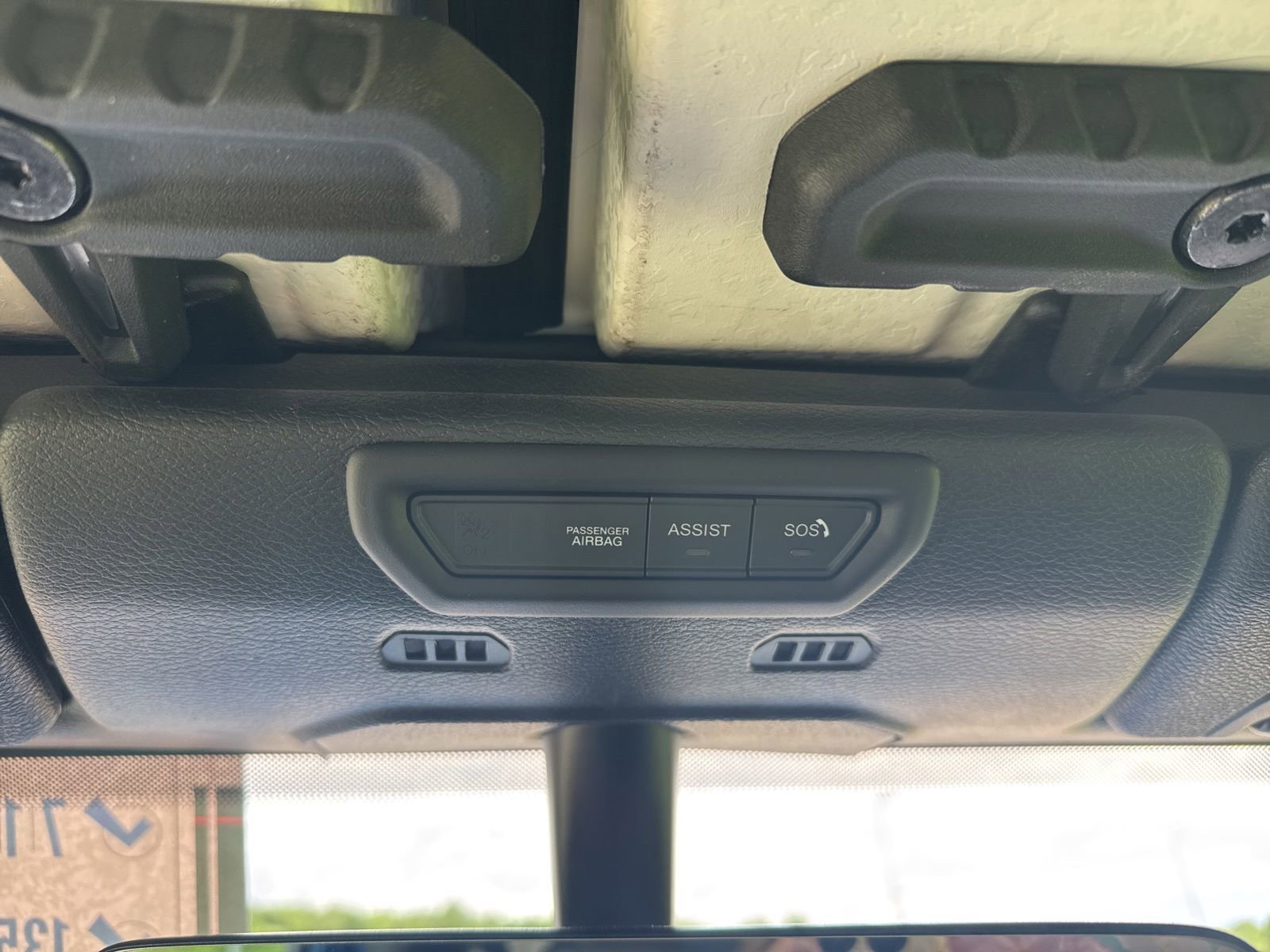 Used 2023 Jeep Wrangler Unlimited Sahara w/ Cold Weather Group AWD/4WD image 29
