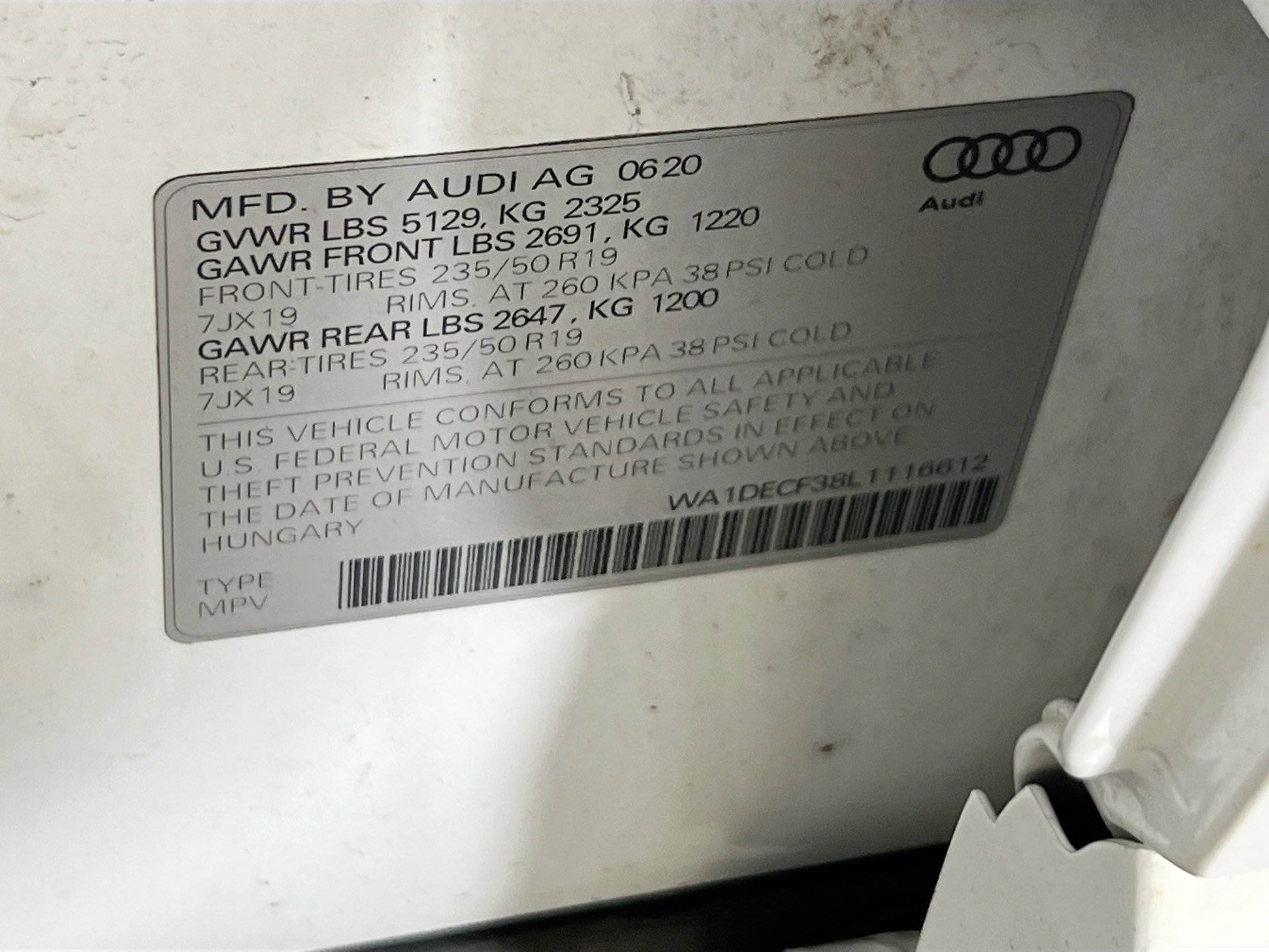 Used 2020 Audi Q3 2.0T Premium w/ Convenience Package AWD/4WD image 31