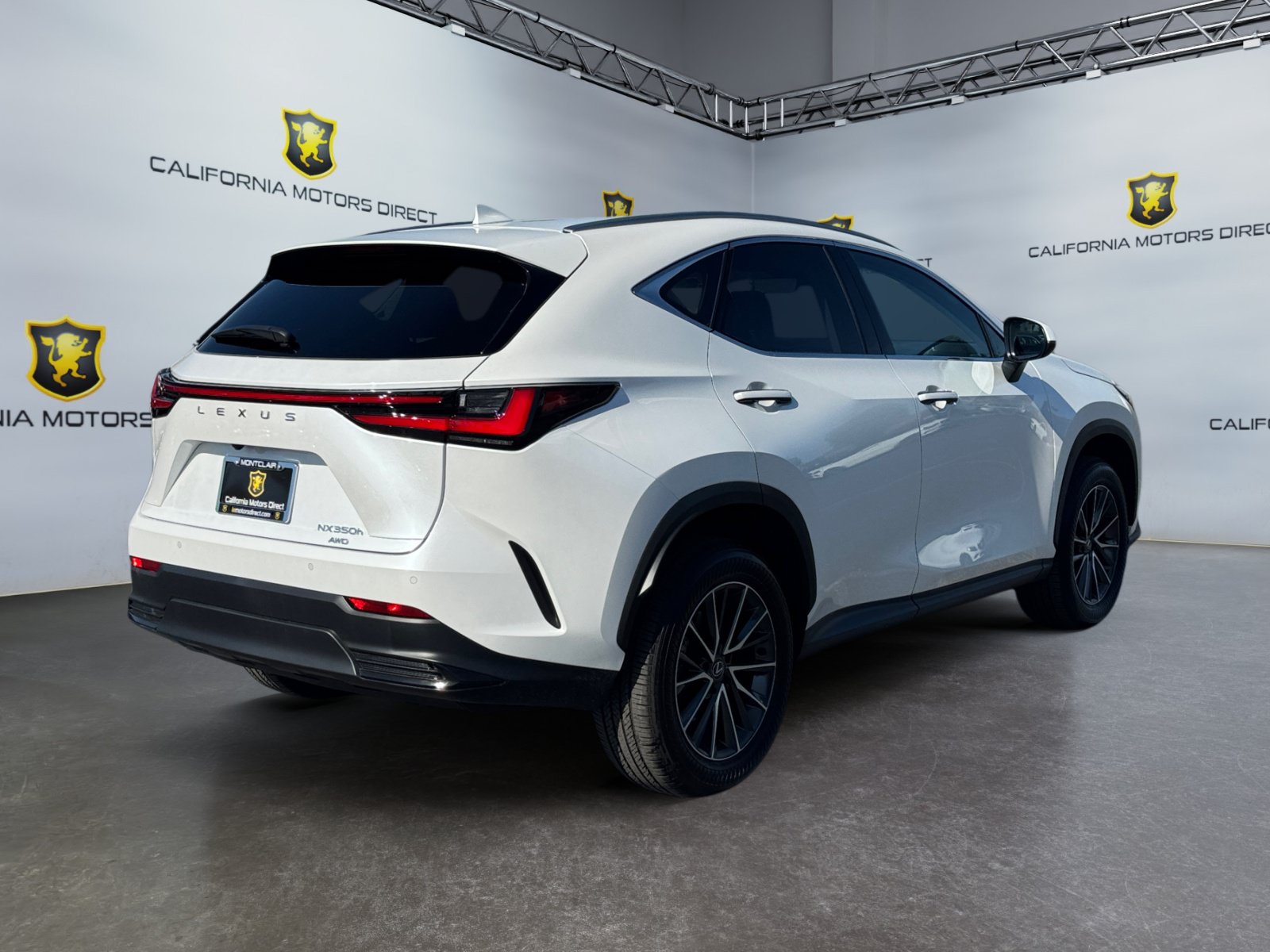 Used 2025 Lexus NX 350h AWD w/ Cold Area Package image 5