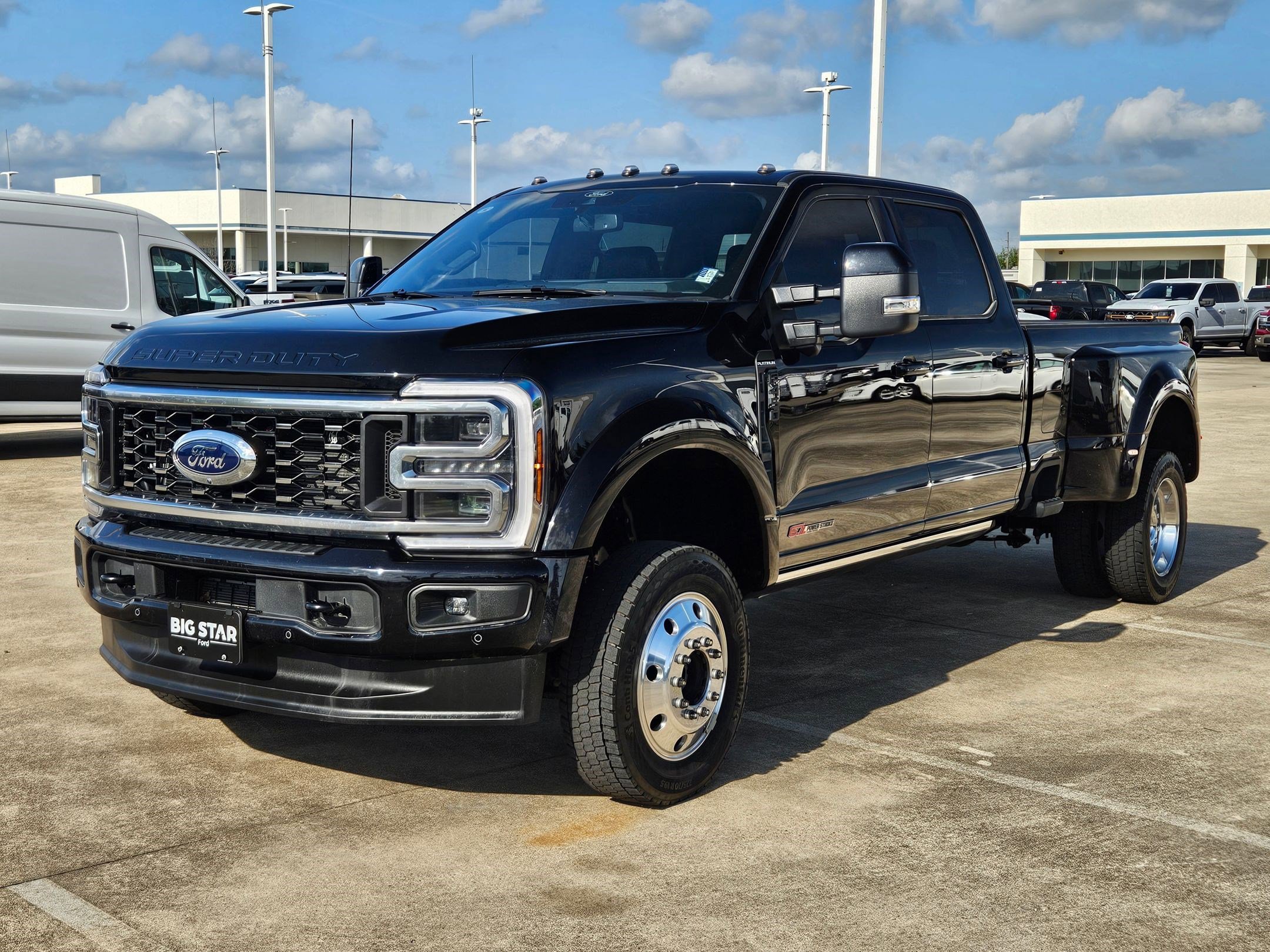 Certified 2025 Ford F450 Platinum AWD/4WD image 10