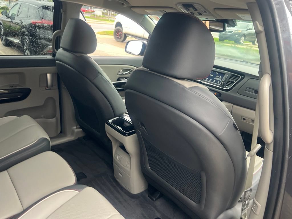 Used 2017 Kia Sedona EX FWD image 14