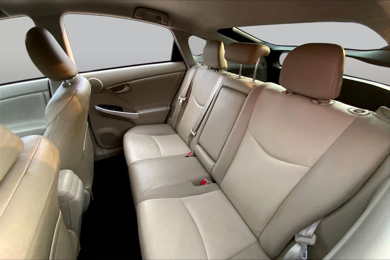 Used 2015 Toyota Prius Four FWD image 20