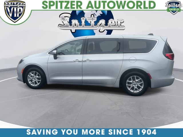 Used 2023 Chrysler Voyager LX FWD image 6