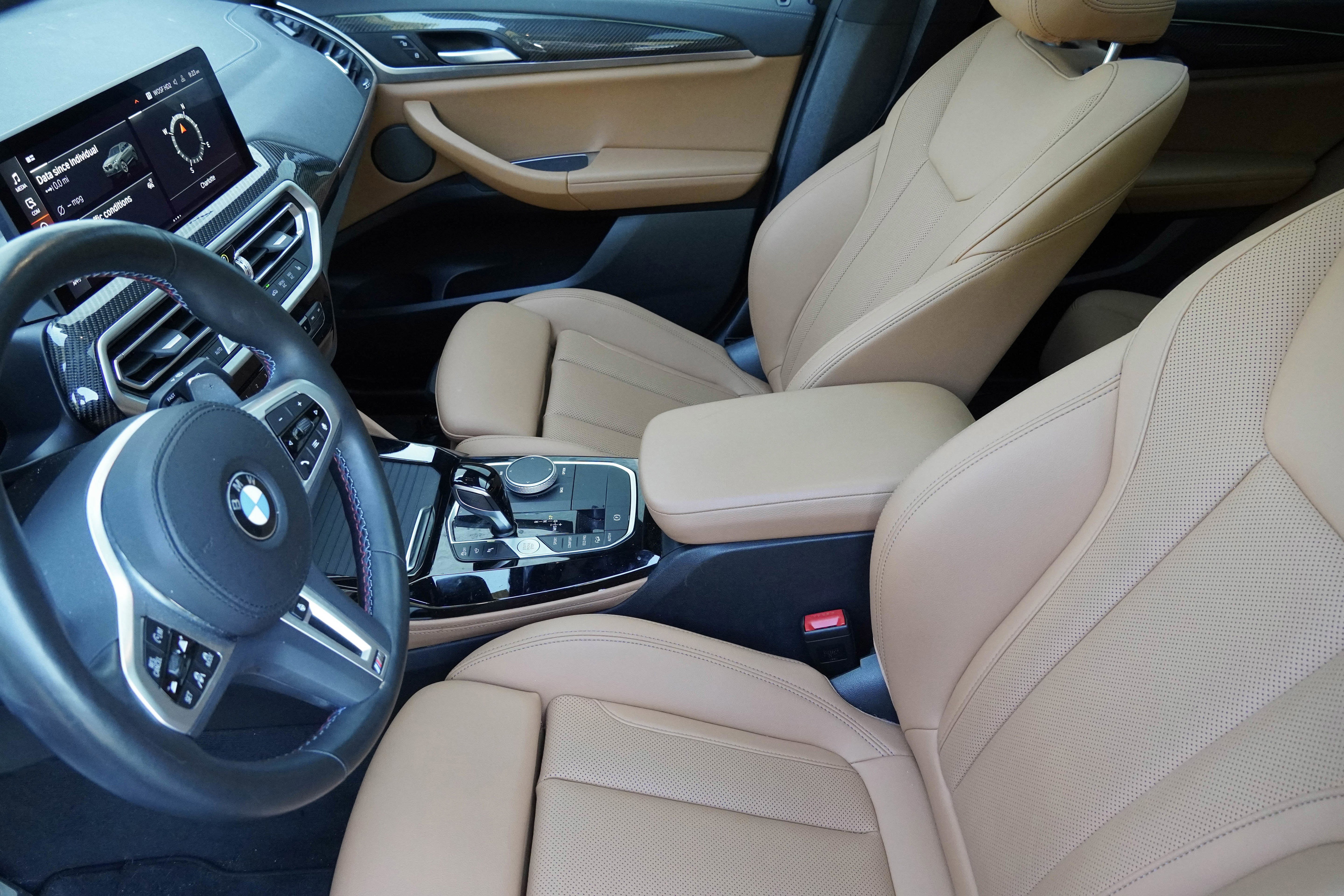 Certified 2025 BMW X4 M40i AWD/4WD image 10