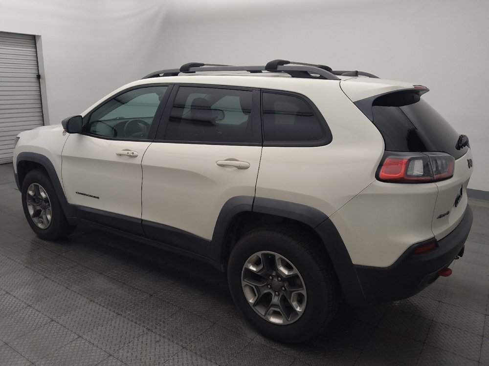 Used 2019 Jeep Cherokee Trailhawk AWD/4WD image 3