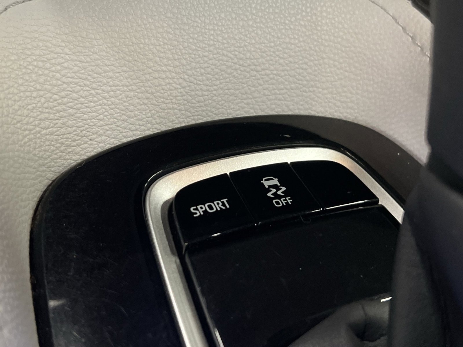 Used 2020 Toyota Corolla SE image 33