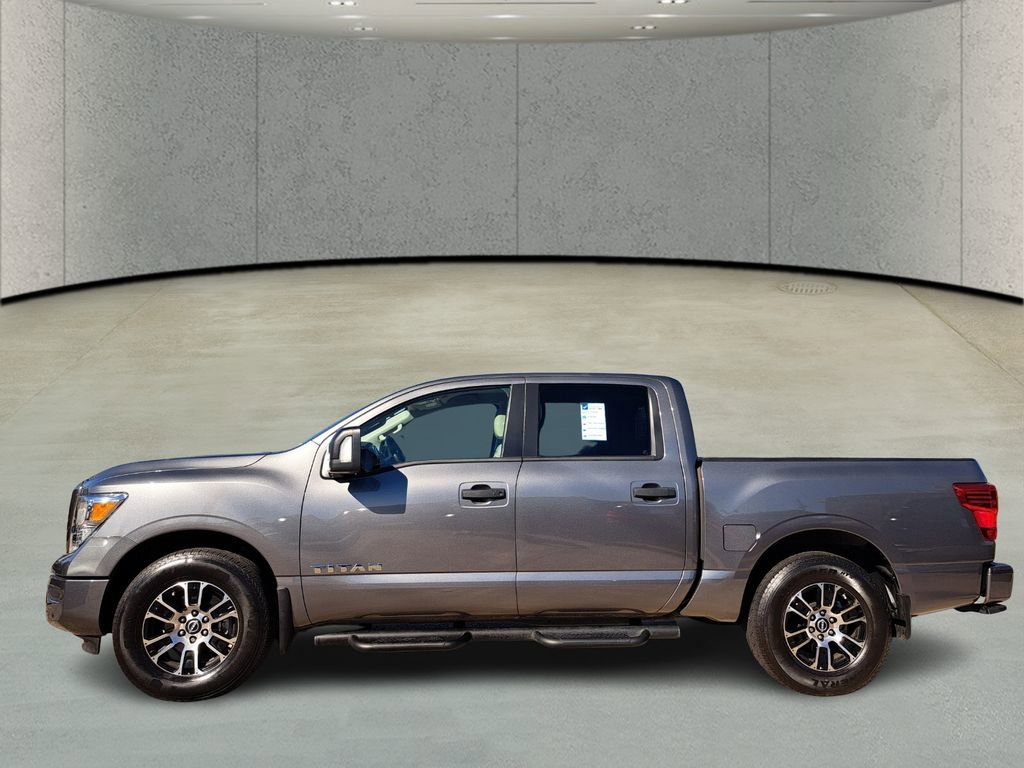 Used 2024 Nissan Titan SV w/ SV Convenience Package image 7