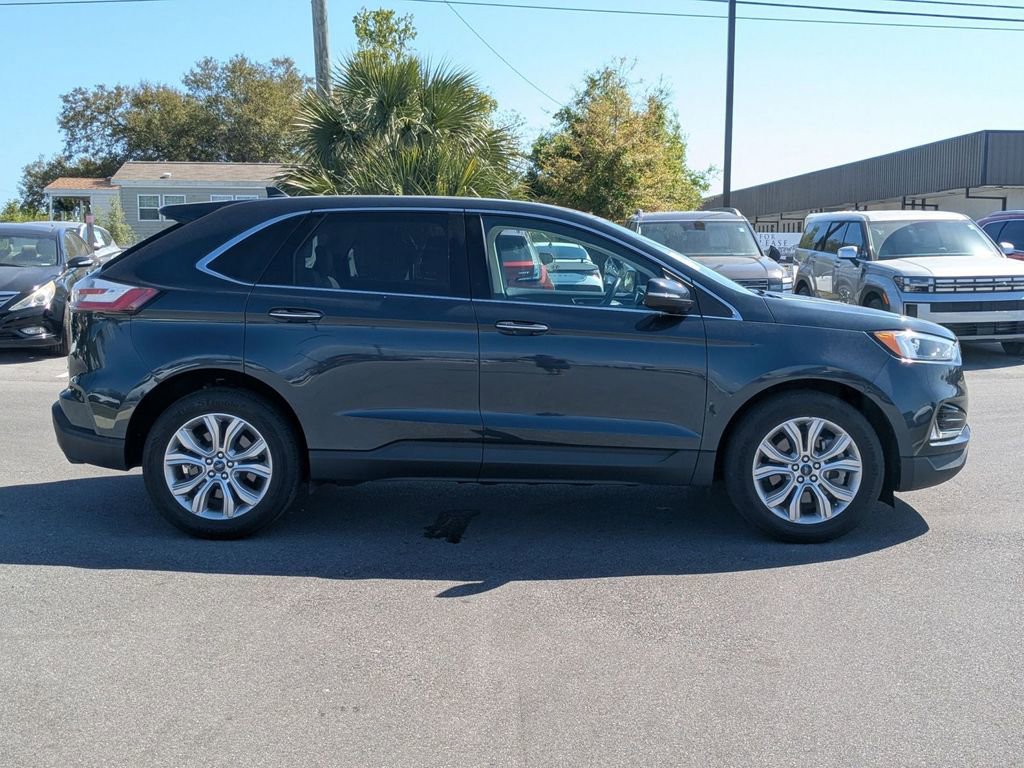 Used 2022 Ford Edge Titanium image 4