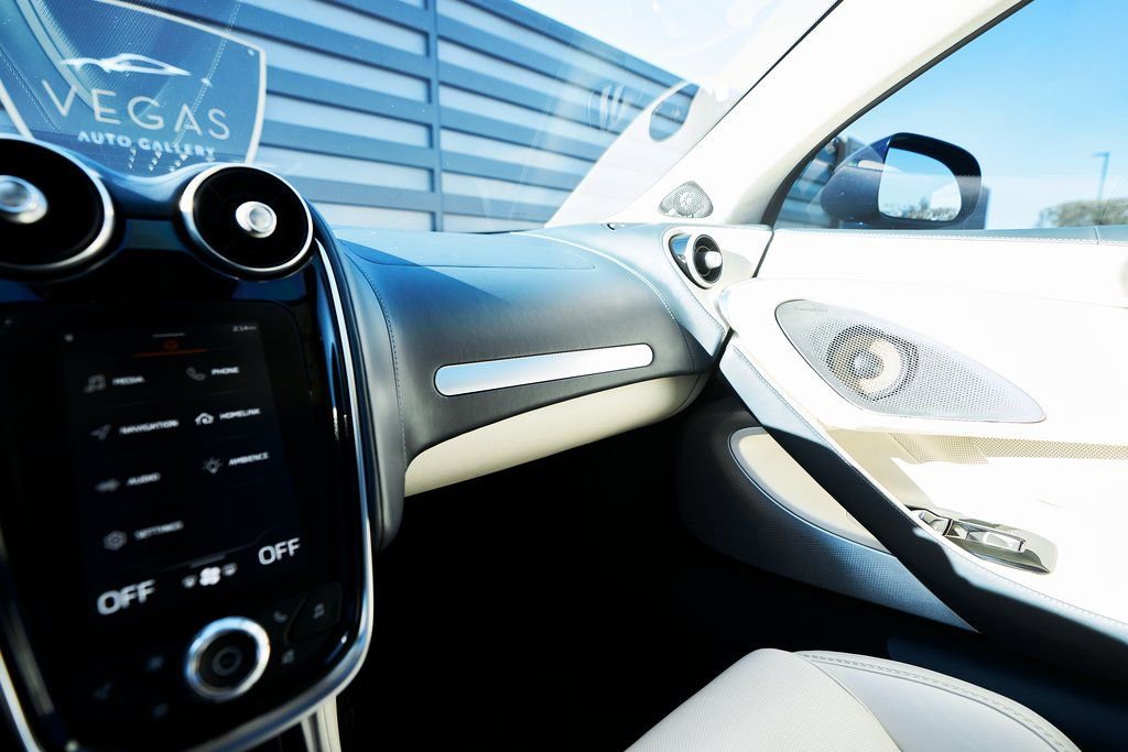 Used 2022 McLaren GT RWD image 68