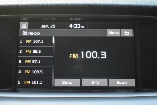 Used 2020 Kia Optima SE image 21