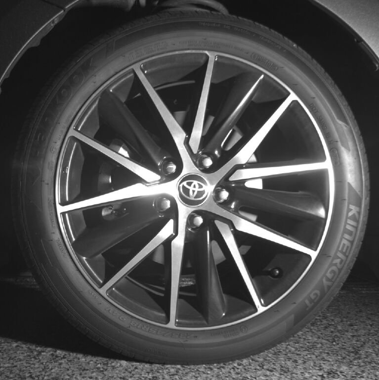 Used 2023 Toyota Camry SE image 9